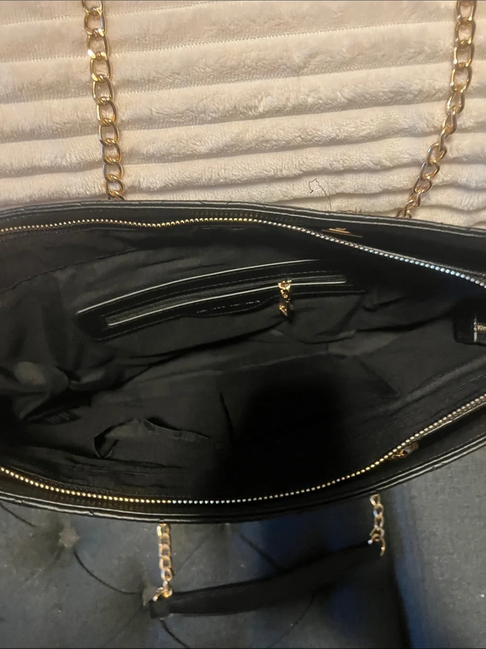 Badgley Mischka stylish black